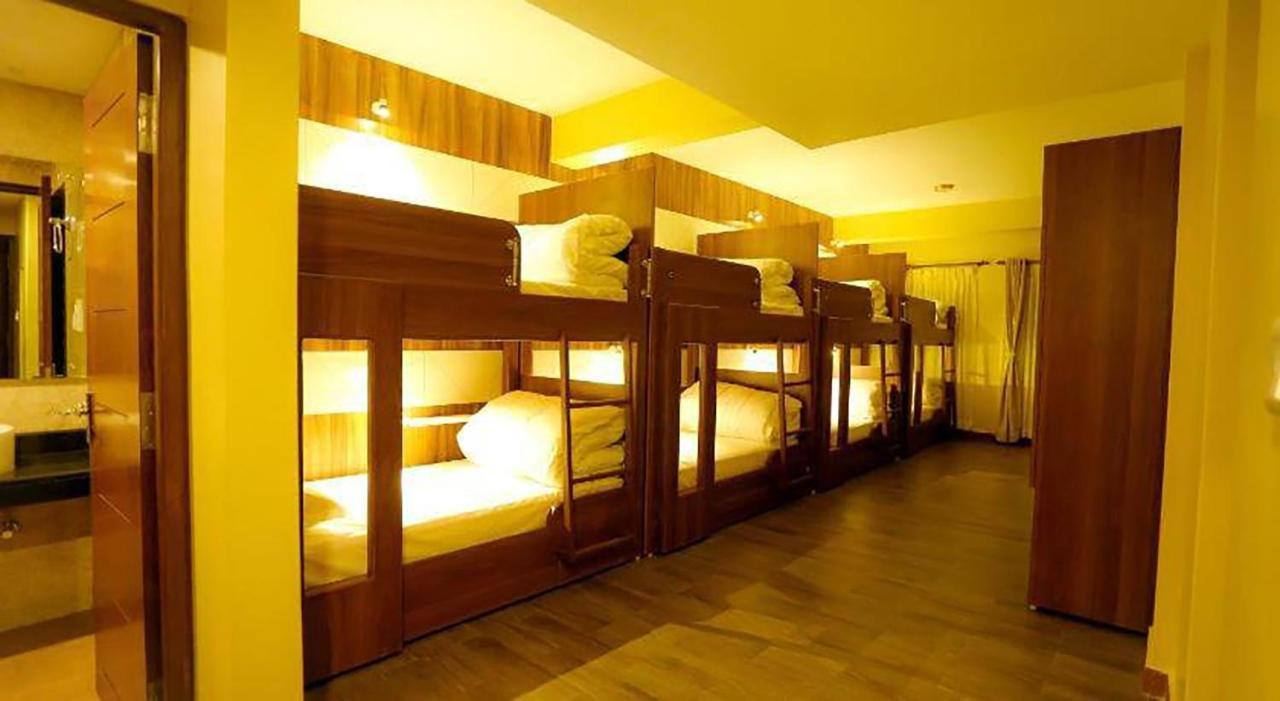 Hotel Glory Garden Покхара Екстер'єр фото