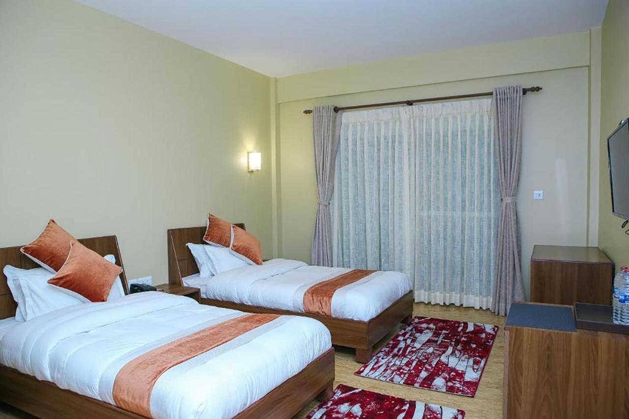 Hotel Glory Garden Покхара Екстер'єр фото