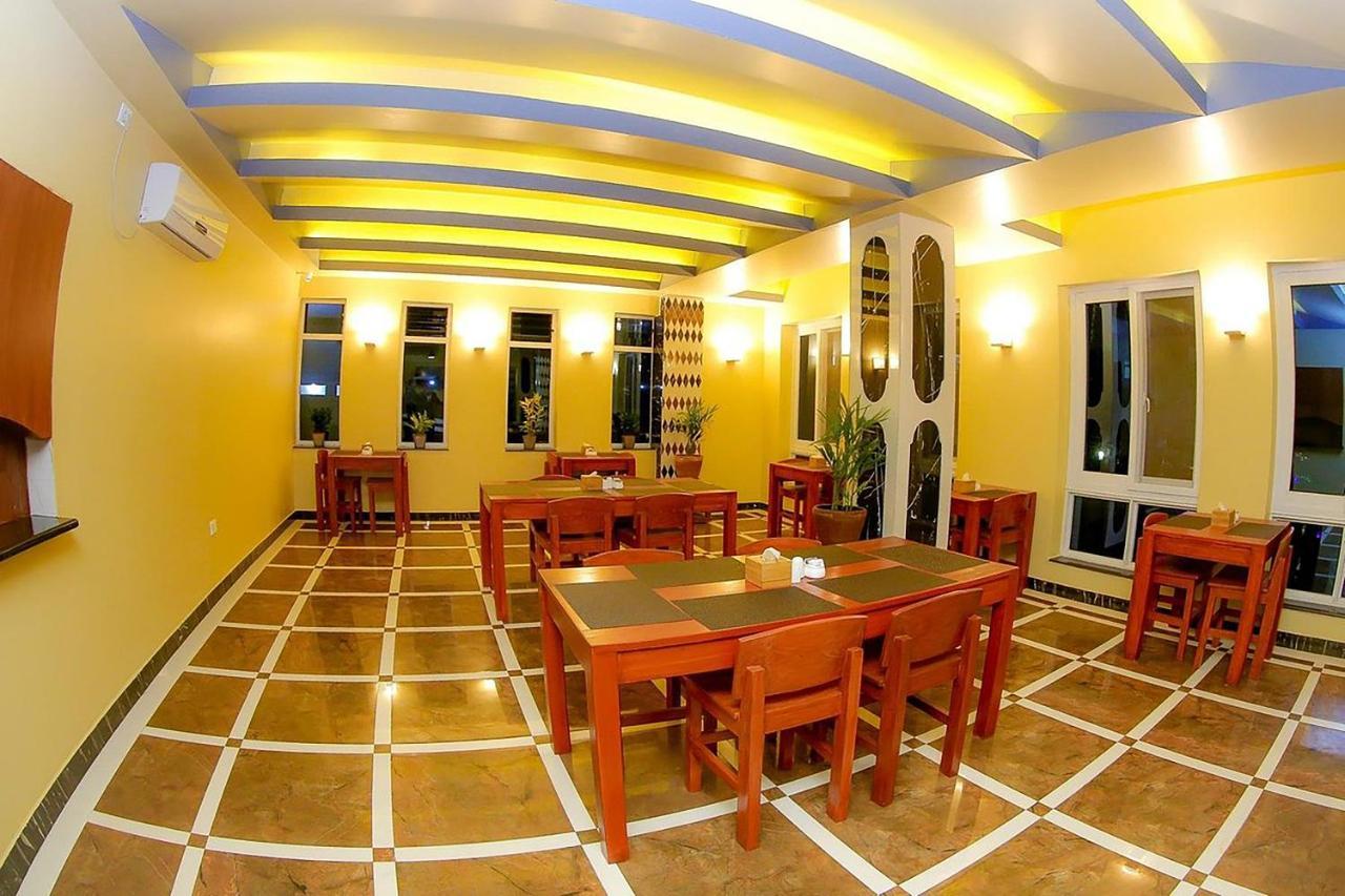Hotel Glory Garden Покхара Екстер'єр фото