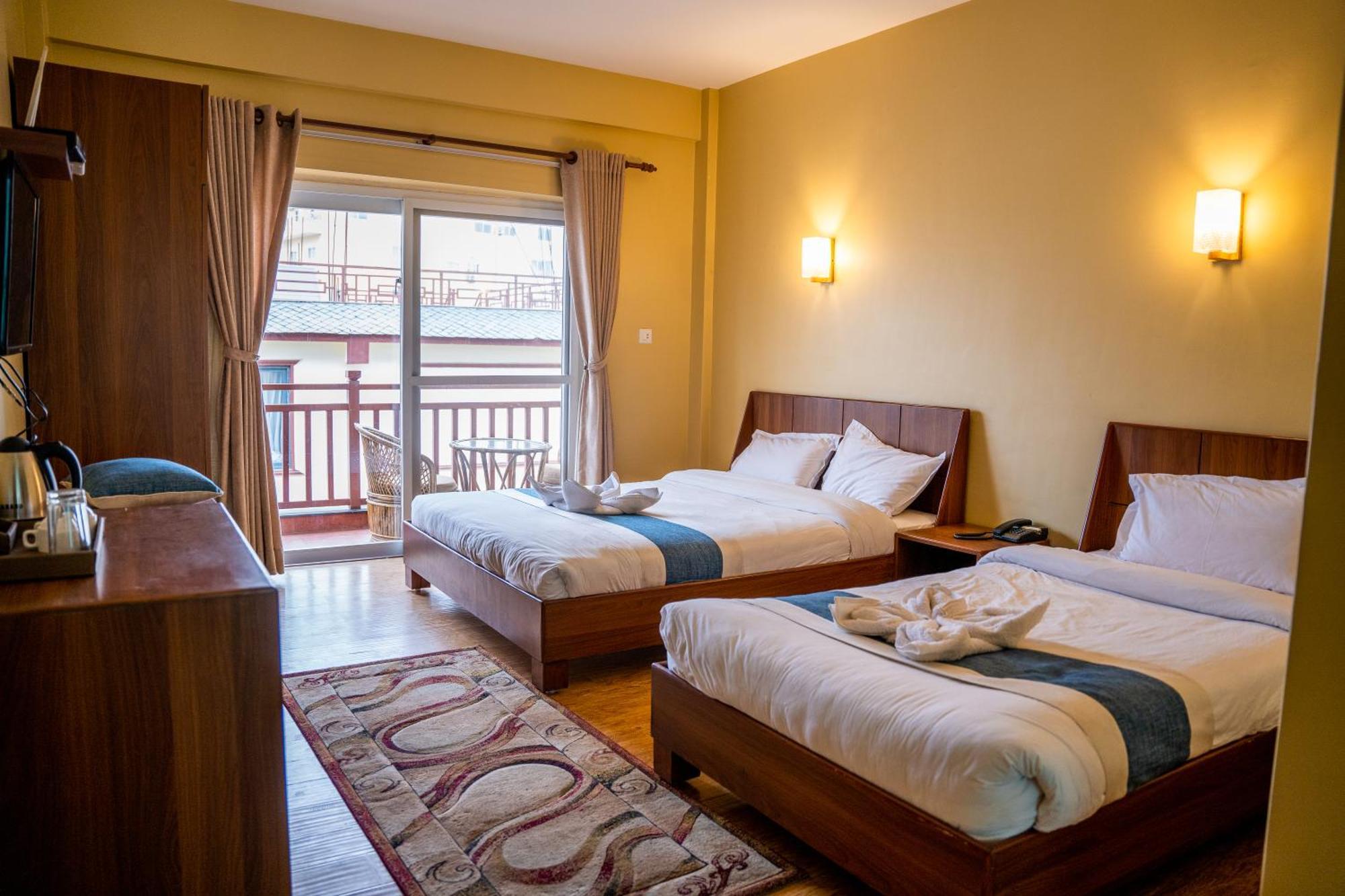 Hotel Glory Garden Покхара Номер фото
